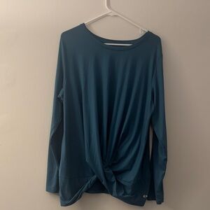 Women’s Tahari Long Sleeve Twist-Hem Tee